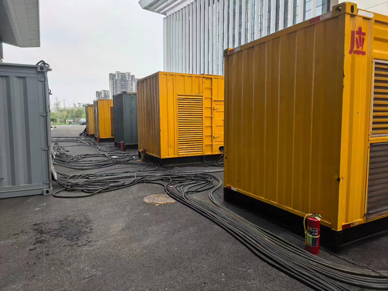 平房不同季节柴油发电机组保养有哪些注意事项?