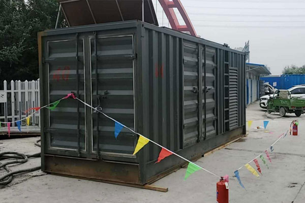 平房发电机租赁空气滤清器多久更换一次?